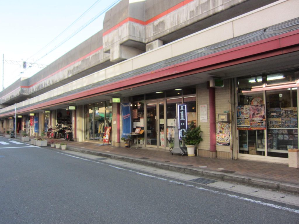 阪急夙川ショッピングロード　サンセブン