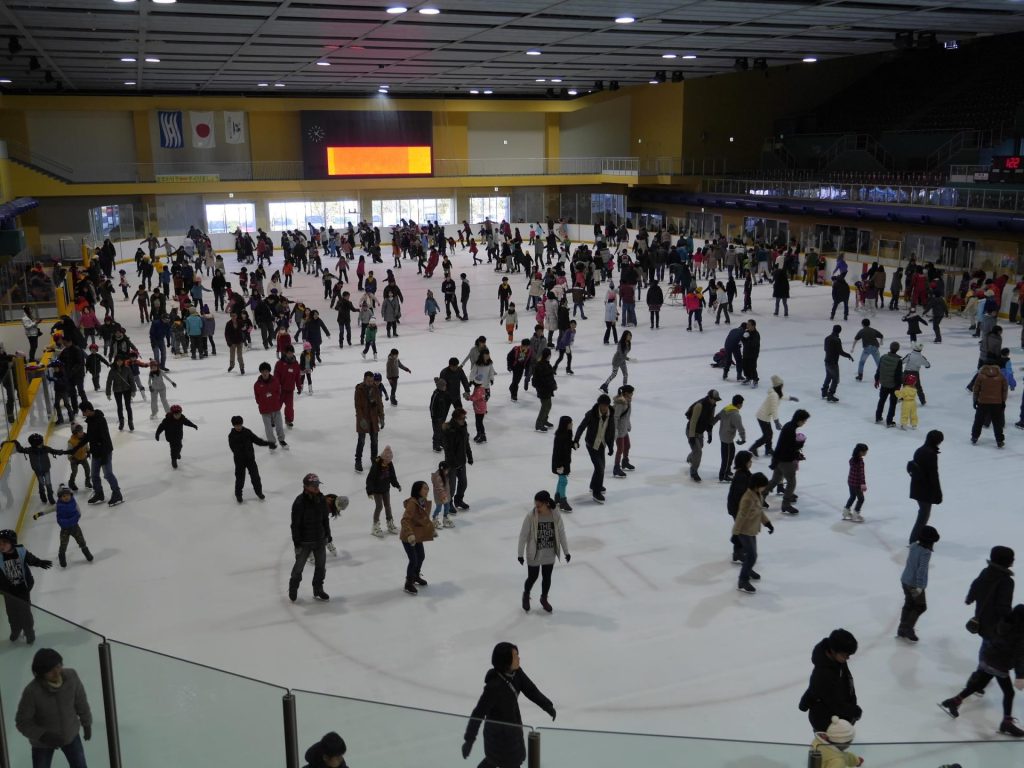 尼崎スポーツの森　アイススケートリンク(はばタンアリーナ50)